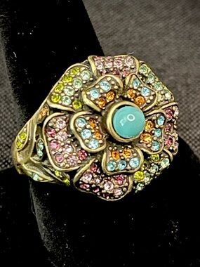 Heidi Daus  Floral Ring Gold Tone Multicolor Rhinestones,  Blue  Center - Sz 9.5